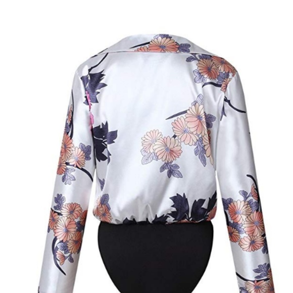 SOLDOUT Deep V Neck Floral Print Bodysuit Top - Picture 8 of 8